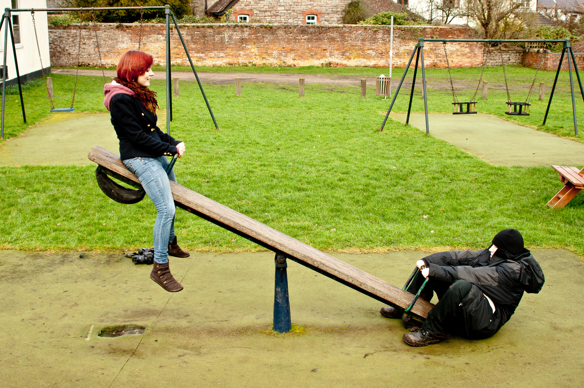 It could be better. Счастливые студенты. Гай ричи в фильме гнев человеческий. Встреча клиента в автосалоне. It could be worse сериал с 2013 г.